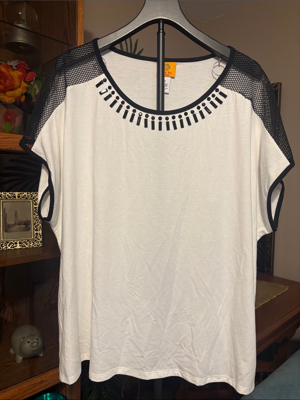 Ruby Rd. White Short Sleeve Tee with Black Mesh Accents